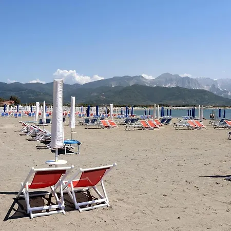 1 Appartamento Ameglia