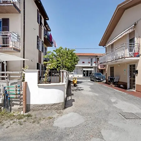 Appartement 1 *