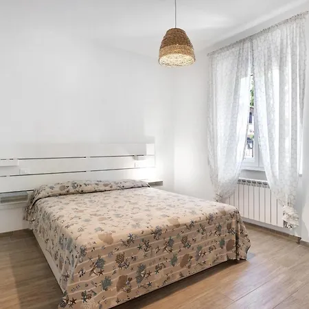 1 * Ameglia